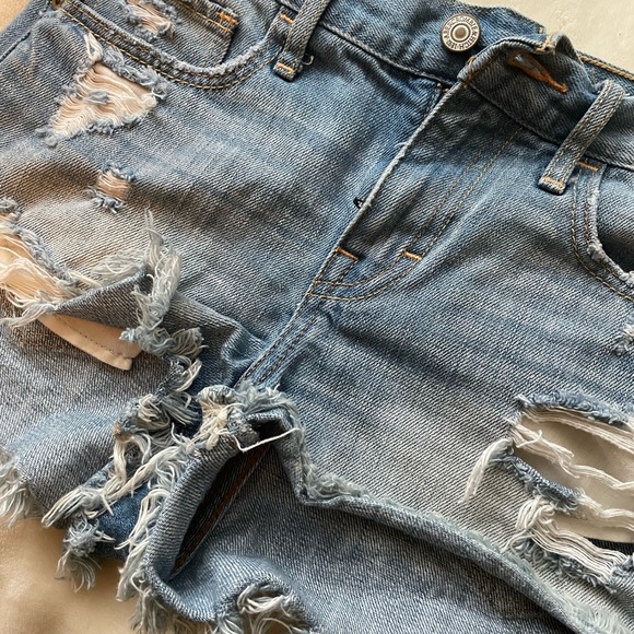 Abercrombie & Fitch shorts - Picture 3 of 6